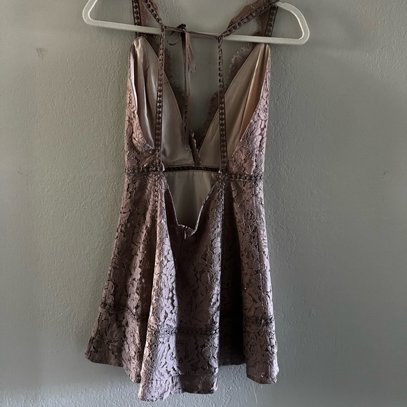 Tobi BRIELLE LACE SKATER DRESS - Picture 2 of 3